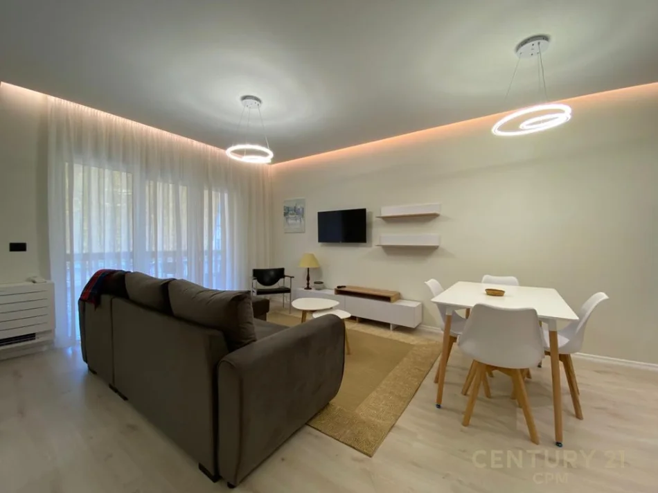Tirane, jepet me qera apartament 1+1 Kati 3, 50 m² 883 € (Liceu Artistik)