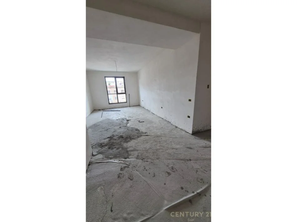 Tirane, shitet apartament 1+1 Kati 4, 82 m² 260.000 € (Rezidenca Skanderbeg)