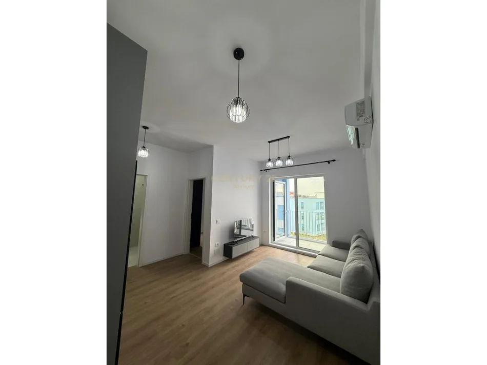 Tirane, jepet me qera apartament 1+1 Kati 2, 43 m² 420 € (Rezidenca oxa)