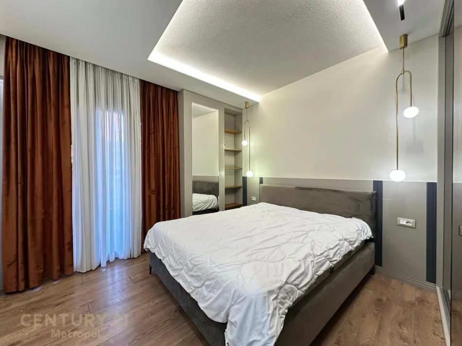 Tirane, jepet me qera apartament 2+1 Kati 3, 105 m² 750 € (Pallati me Shigjeta)