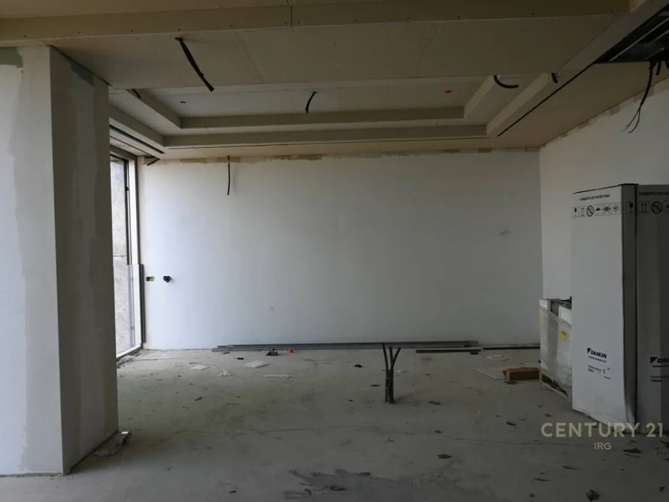 Tirane, shitet apartament 3+1 , 237 m² 975.000 € (Down Town)