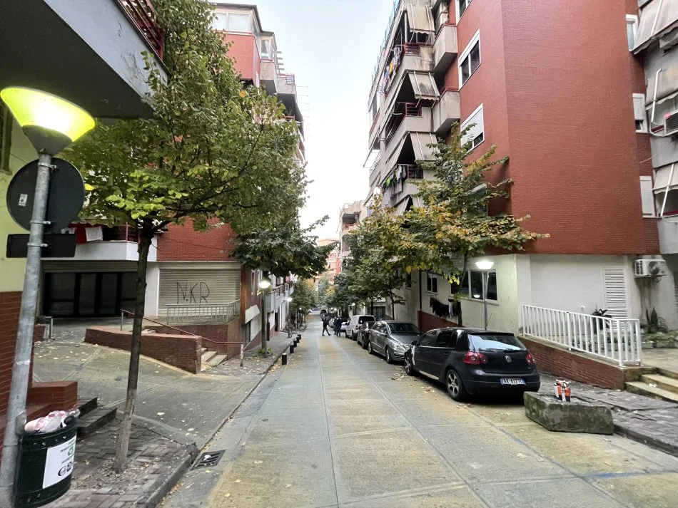 Tirane, shitet apartament 3+1+Aneks+Ballkon Kati 3, 142 m² 269.500 € 