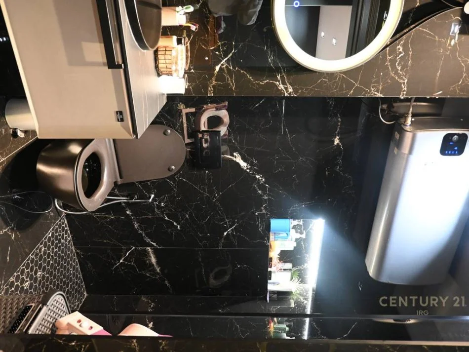 Tirane, shitet apartament 2+1 Kati 3, 157 m² 450.000 € (Sheshi Avno Rustemi)