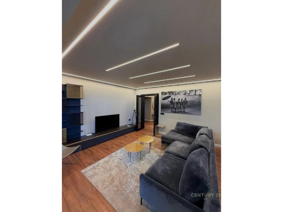 Tirane, shitet apartament 3+1 Kati 1, 170 m² 660.000 € (Long Hill)