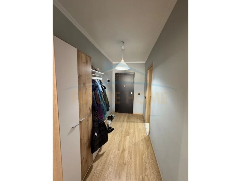 Tirane, shitet apartament 2+1+Ballkon Kati 5, 127 m² 203.000 € (Ali Visha)