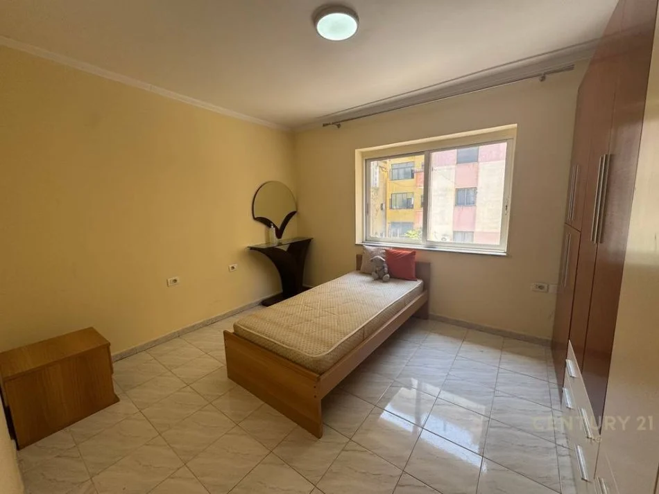 Tirane, shitet apartament 2+1+Ballkon Kati 3, 95 m² 210.000 € 