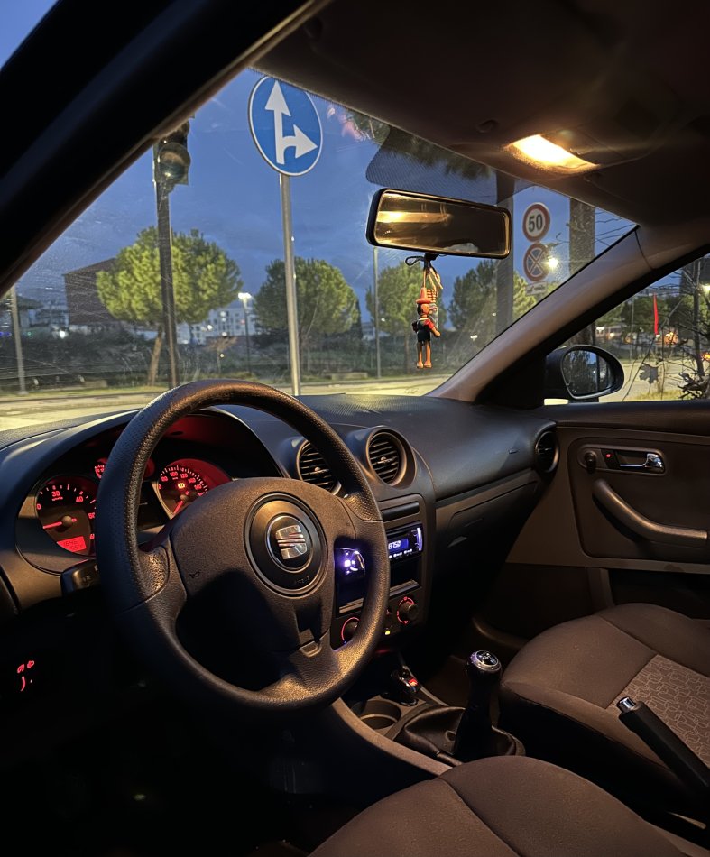 Tirane, shitet makine Seat Cordoba Nafte, e zeze manuale Kondicioner 2.200 €