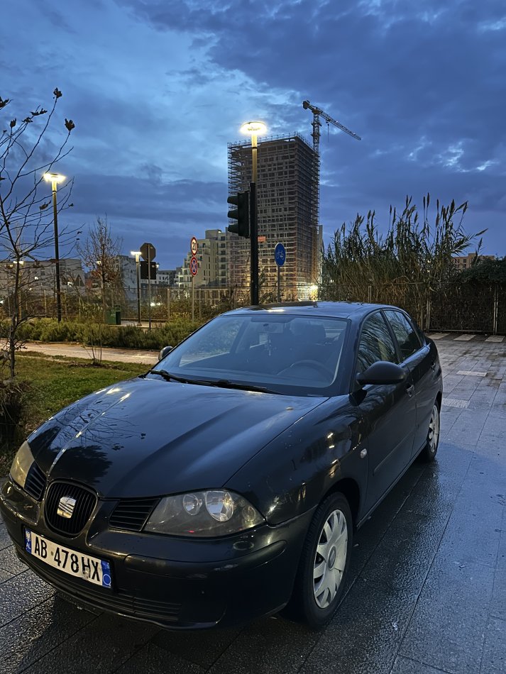 Tirane, shitet makine Seat Cordoba Nafte, e zeze manuale Kondicioner 2.200 €