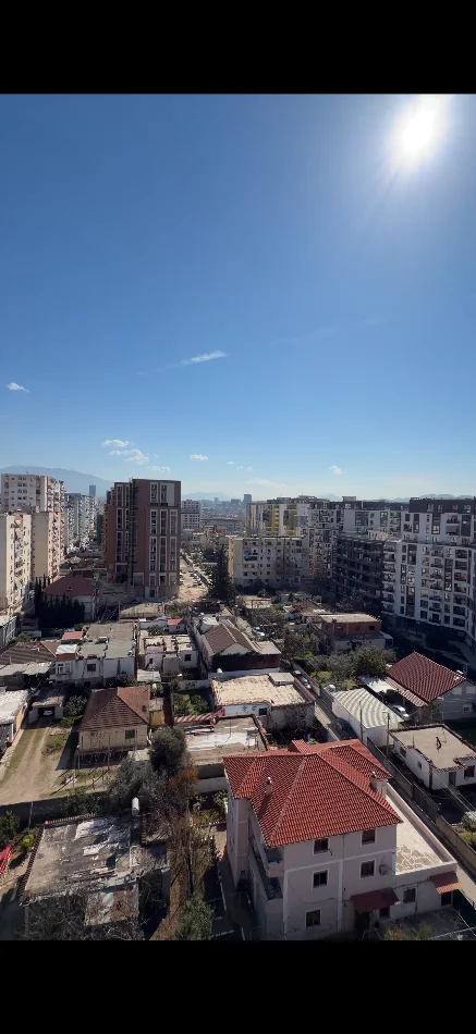 Tirane, shes apartament 2+1+Ballkon Kati 9, 182.000 € (Fusha e Aviacionit)