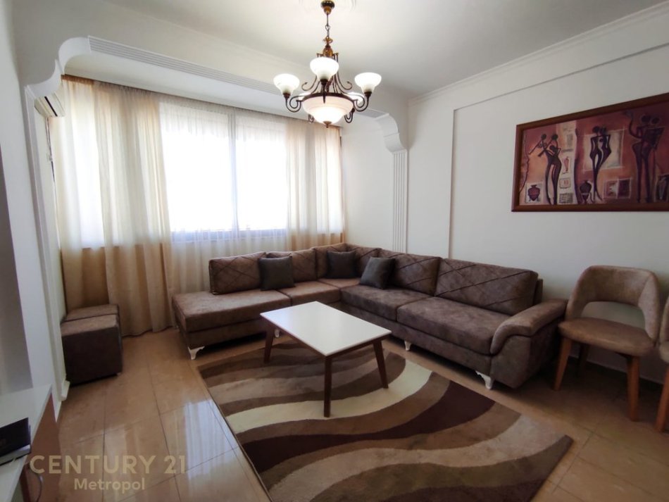Tirane, jepet me qera apartament 2+1 Kati 12, 82 m² 600 € 