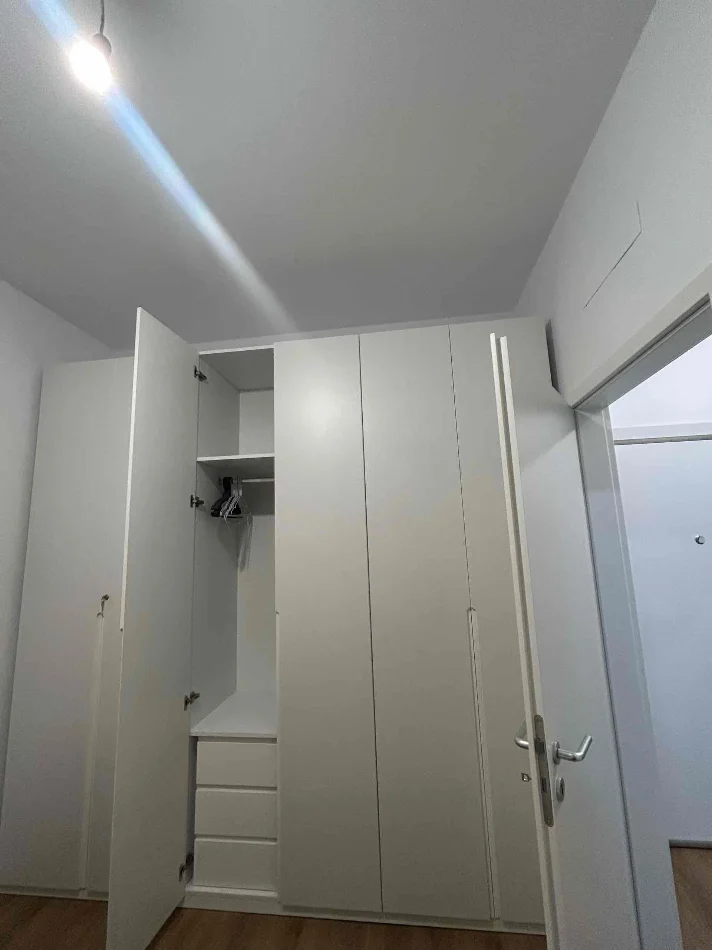 Tirane, jepet me qera apartament 1+1 Kati 2, 50 m² 380 € (Residenca Kaimi ne Ali Dem)