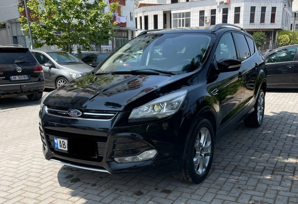 Tirane, shes makine Ford Nafte, e zeze automatik Kondicioner 192.000 km 8.500 €