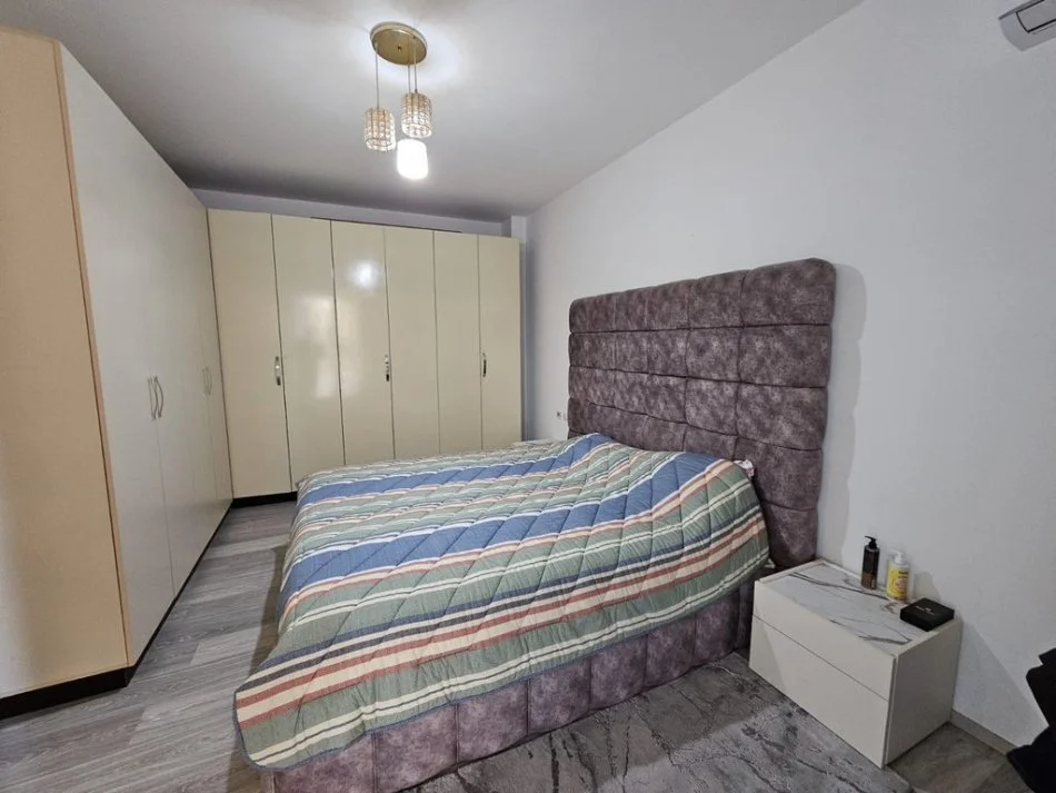 Tirane, shitet apartament 1+1 Kati 4, 75 m² 188.000 € 