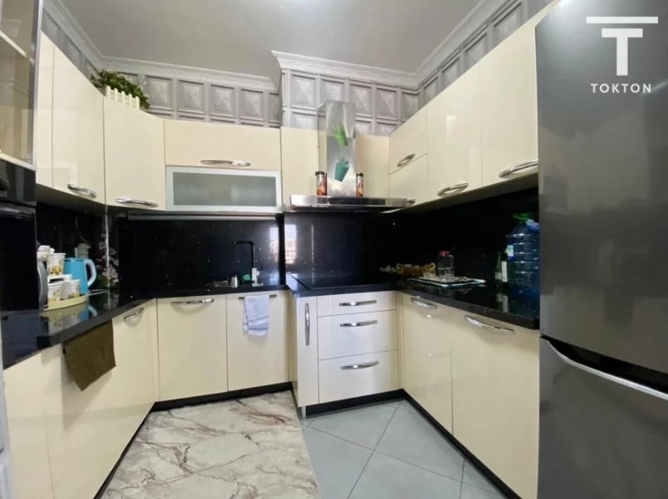 Tirane, shitet apartament 2+1+Ballkon Kati 4, 113 m² 260.728 € (Rruga Jordan Misja)