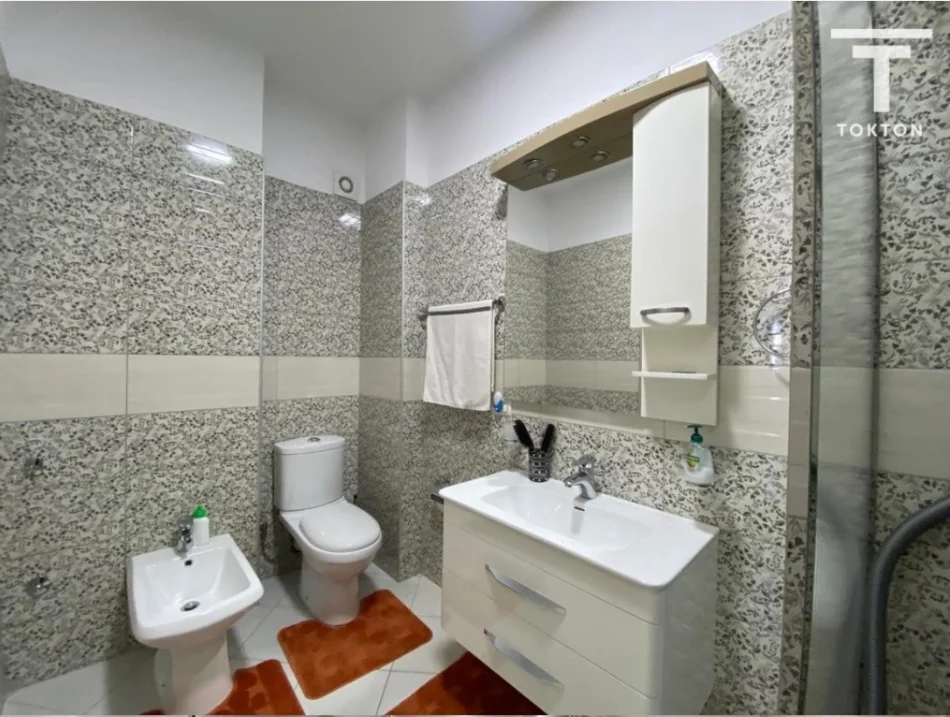 Tirane, shitet apartament 2+1+Ballkon Kati 4, 113 m² 260.728 € (Rruga Jordan Misja)