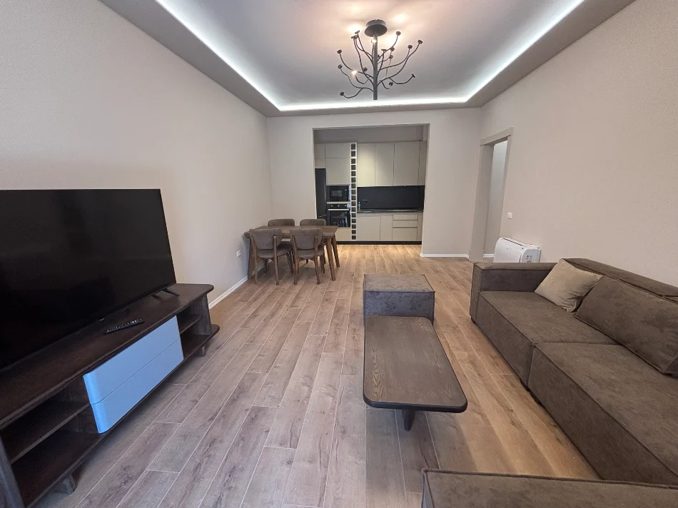 Tirane, jepet me qera apartament 2+1+Ballkon Kati 6, 123 m² 1.500 € 