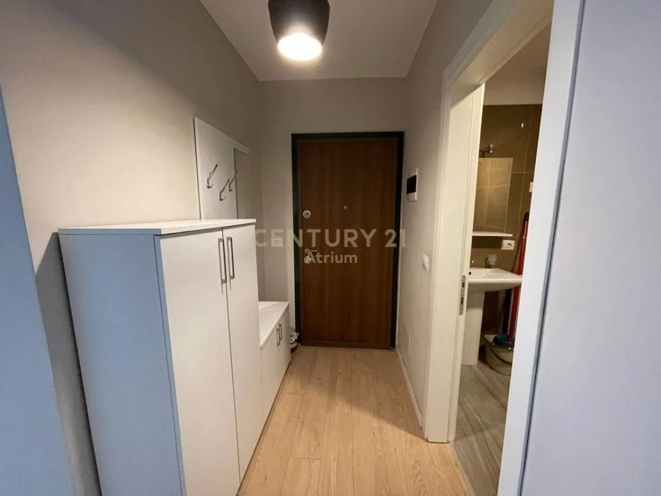 Tirane, jepet me qera apartament 2+1 Kati 2, 600 € 