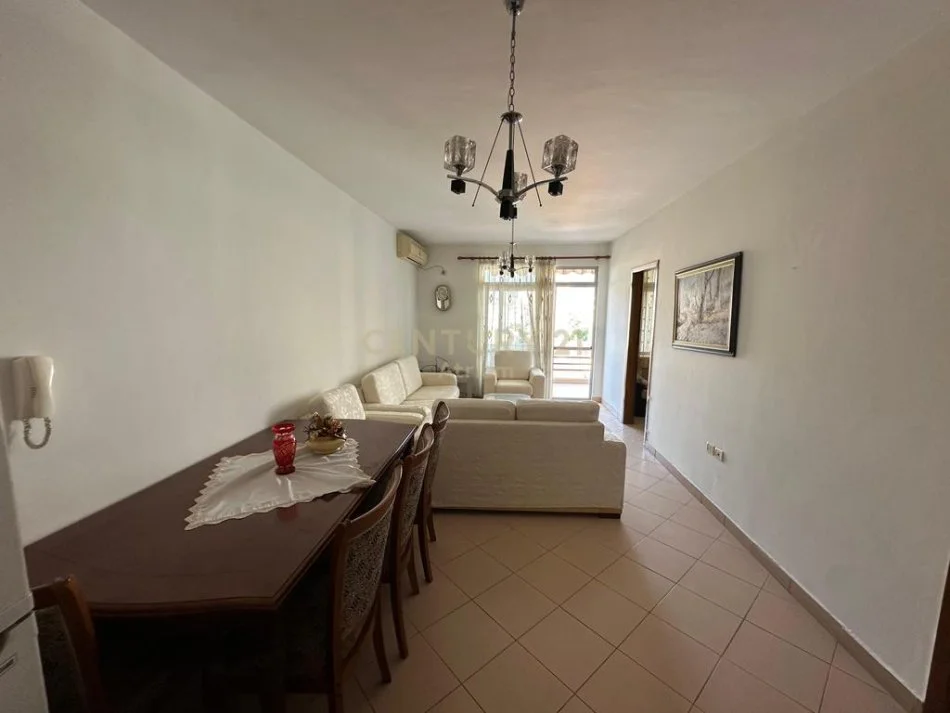 Tirane, shitet apartament 2+1 Kati 5, 100 m² 210.000 € 