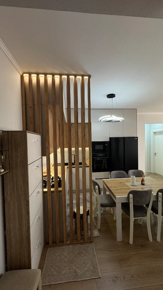Tirane, shitet apartament 2+1+Ballkon Kati 6, 82 m² 119.000 € (Bulevardi Donald Trump)