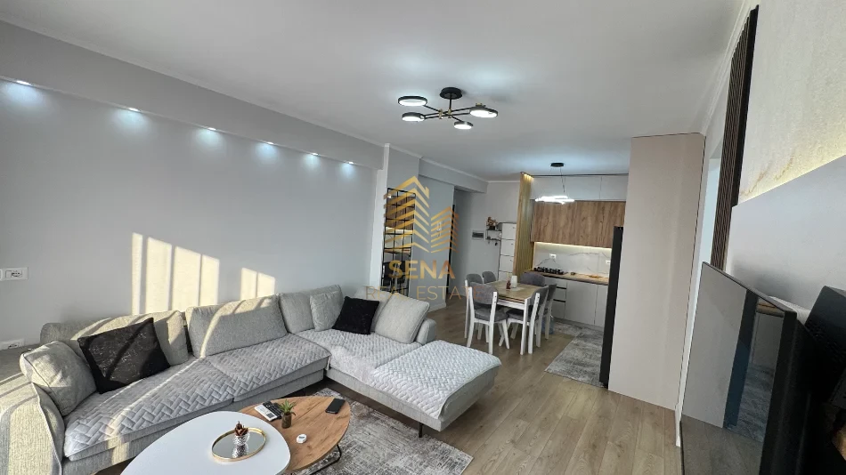 Tirane, shitet apartament 2+1+Ballkon Kati 6, 81 m² 110.000 € (Kamez)
