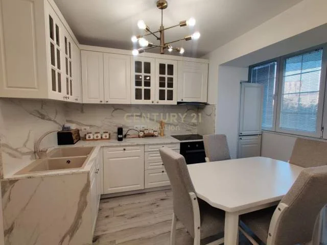 Tirane, jepet me qera apartament 2+1 Kati 2, 66 m² 650 Euro (Mine Peza)