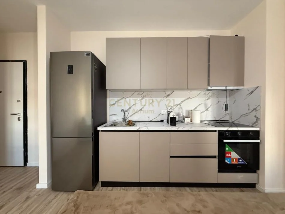 Shqiperi, jepet me qera apartament 1+1 Kati 1, 70 m² 600 € 