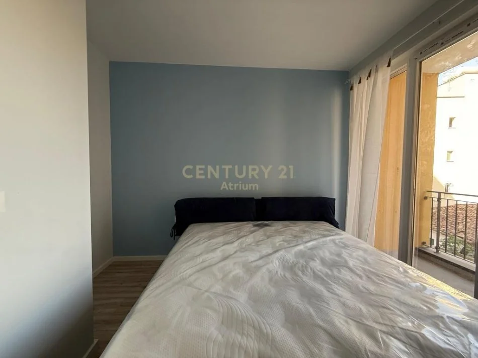 Shqiperi, jepet me qera apartament 1+1 Kati 1, 70 m² 600 € 