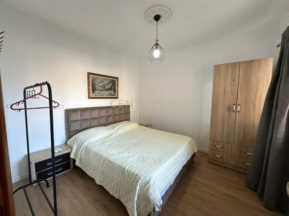 Tirane, jepet me qera apartament 1+1 Kati 4, 60 m² 500 € 