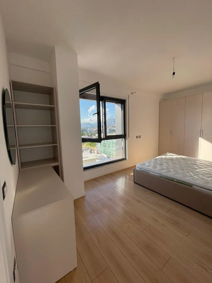 Tirane, jepet me qera apartament 1+1 Kati 9, 65 m² 550 € (Kompleksi Ndregjoni tek Bulevardi i Ri)