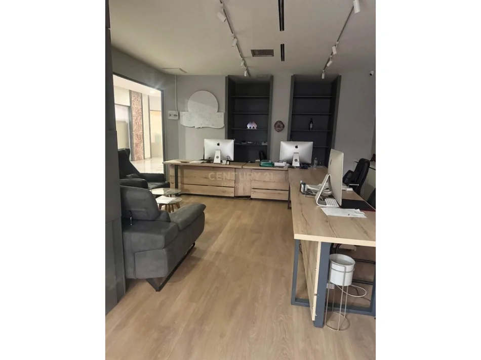 Tirane, shes ambjent biznesi Kati 0, 37 m² 210.000 € (torre drin)