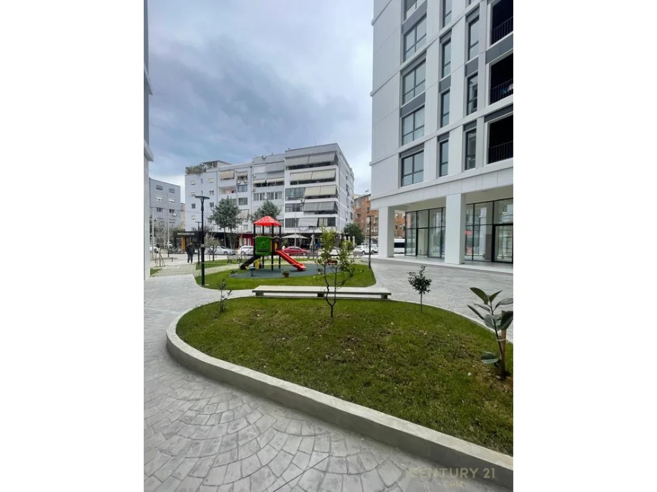 Tirane, shitet apartament 3+1+Aneks Kati 4, 136 m² 474.000 € 