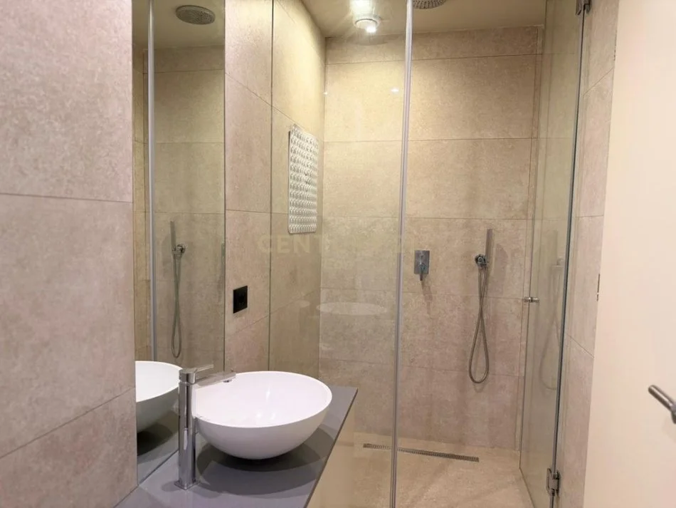 Durres, shitet apartament 2+1+Aneks+Ballkon Kati 7, 120 m² 260.000 € (Vila e Zogut)