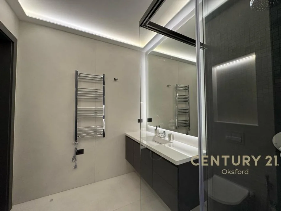 Tirane, jepet me qera apartament 1+1 Kati 5, 78 m² 900 € (Kompleksi Delijorgji)