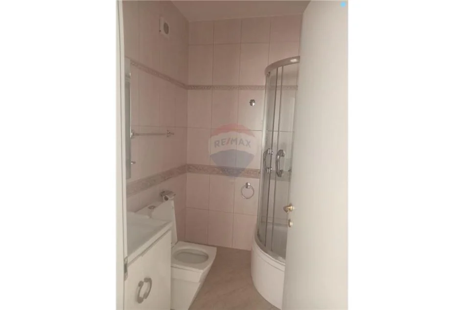 Tirane, shitet apartament Kati 6, 68 m² 165,000 € 