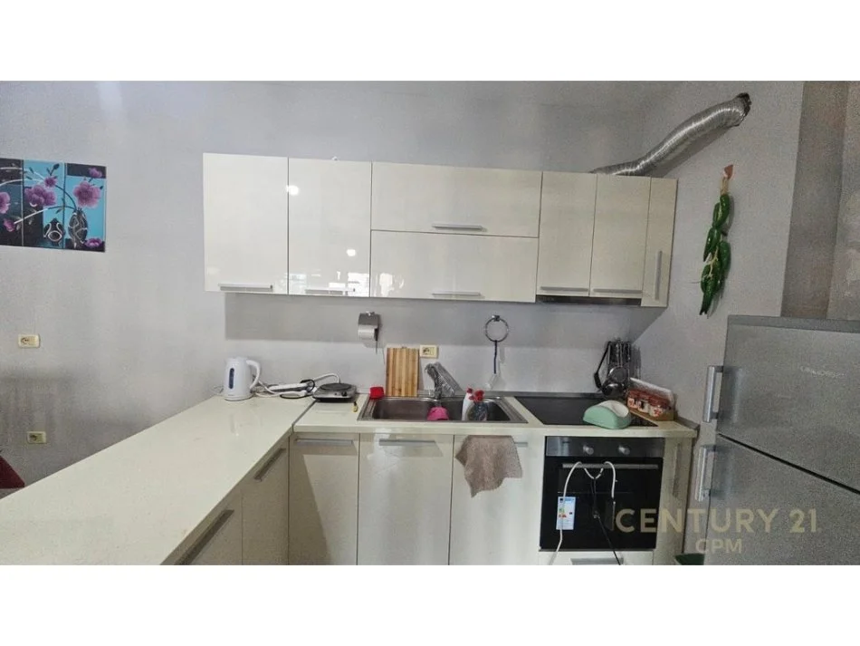 Tirane, shes apartament 2+1 Kati 3, 72 m² 120.000 € 