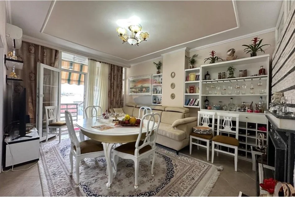 Tirane, shitet apartament 2+1 Kati 3, 82 m² 240.000 € 