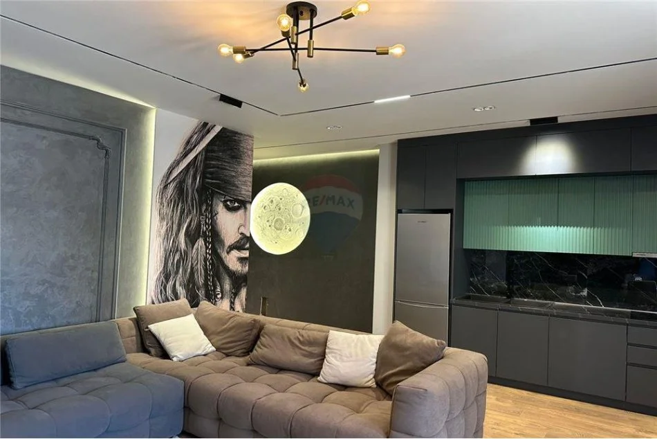 Tirane, shitet apartament Kati 1, 79 m² 149,000 € 