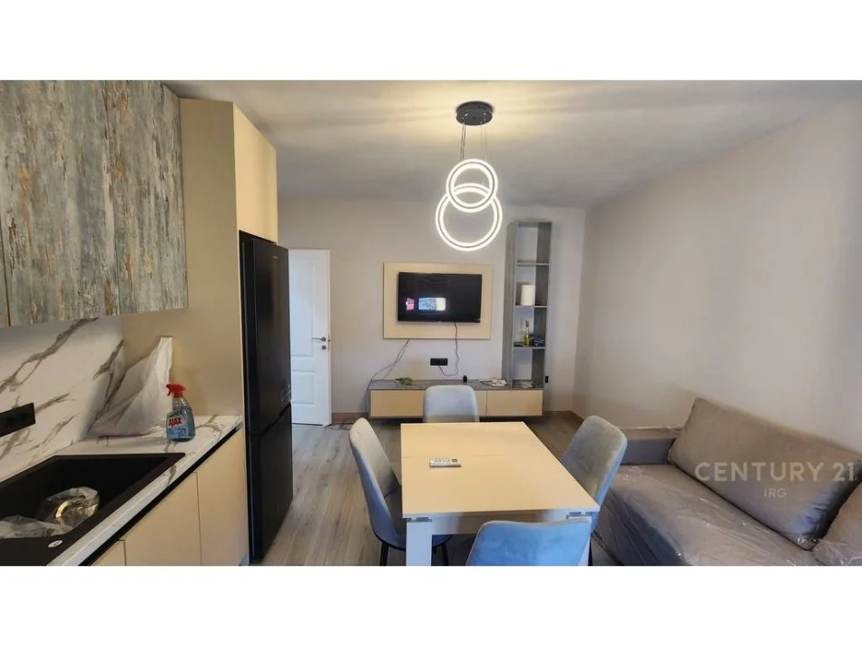 Tirane, jepet me qera apartament 1+1 Kati 3, 50 m² 480 € 