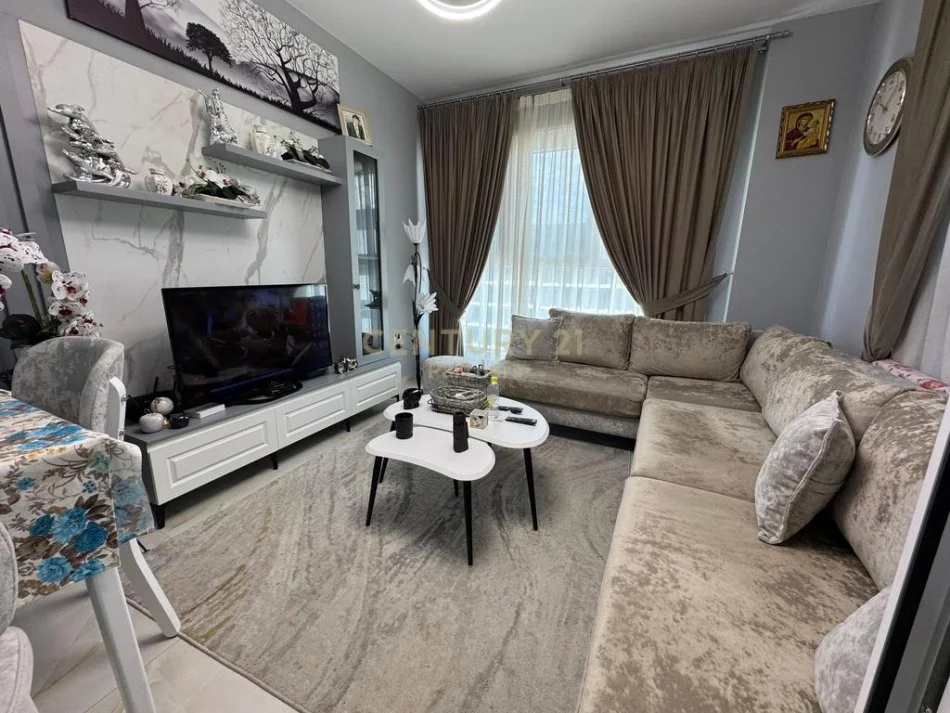 Tirane, shitet apartament 1+1 Kati 7, 70 m² 135.000 € 