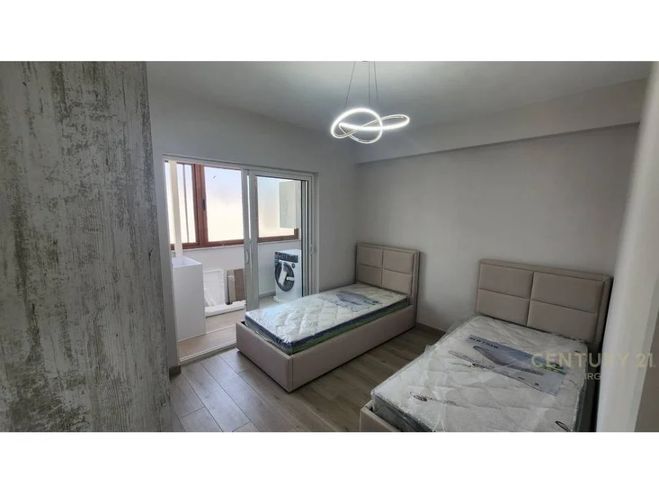 Tirane, jepet me qera apartament 1+1 Kati 3, 50 m² 480 € 