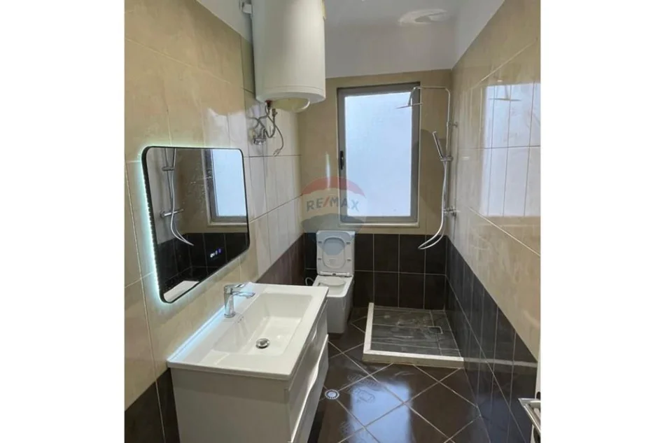 Tirane, shitet apartament 1+1 , 60 m² 125.000 € 