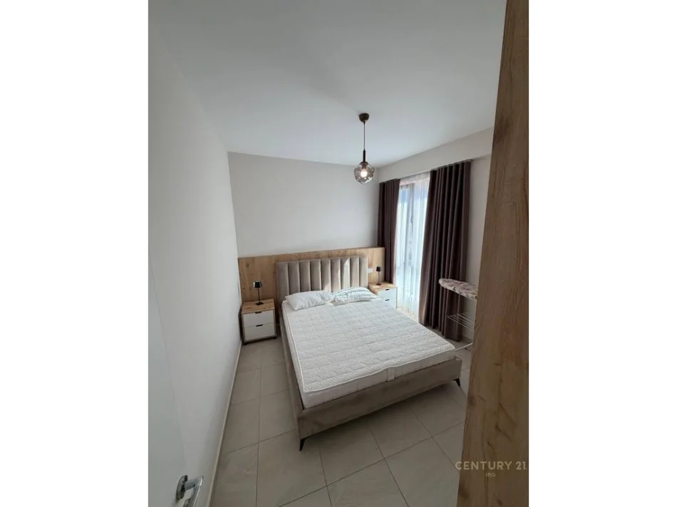 Tirane, jepet me qera apartament 2+1 Kati 6, 62 m² 900 € (Rruga Besim Imami)