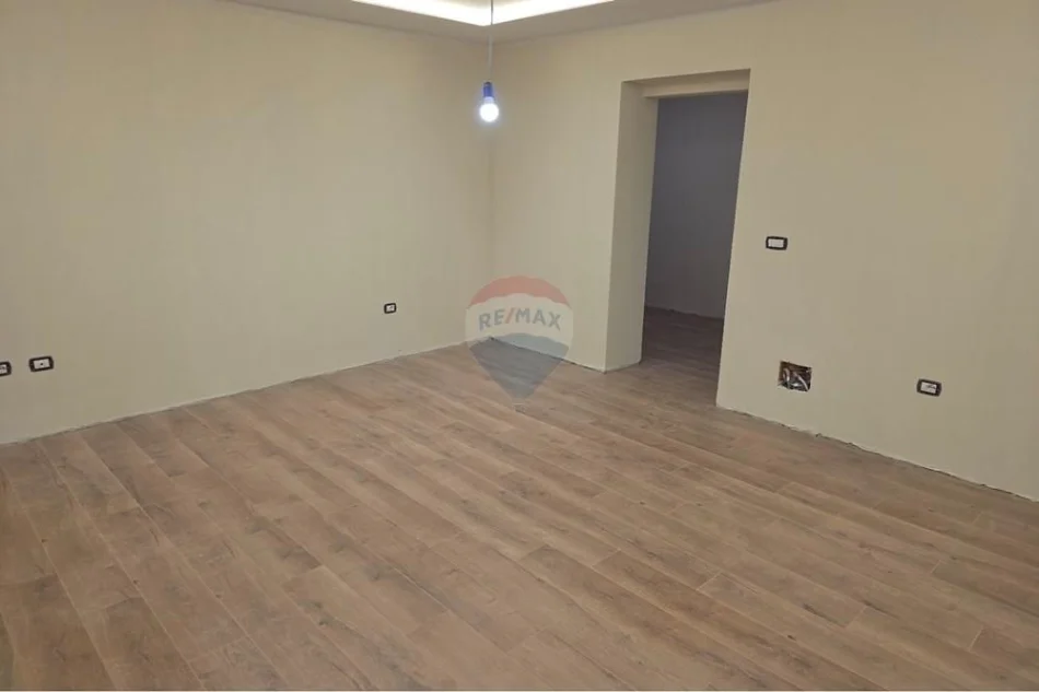 Tirane, shitet apartament 1+1+Ballkon Kati 2, 70 m² 150.000 € (Rruga e Elbasanit)