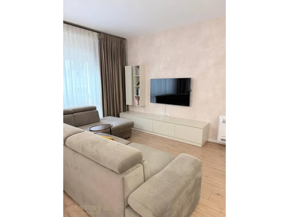 Tirane, jepet me qera apartament 1+1 Kati 1, 60 m² 600 € (Selite)