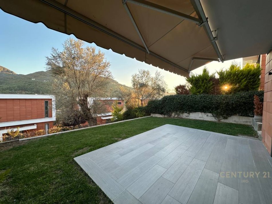 Tirane, jepet me qera Vile 2 Katshe Kati 2, 220 m² 2.500 € (Olive Grove)