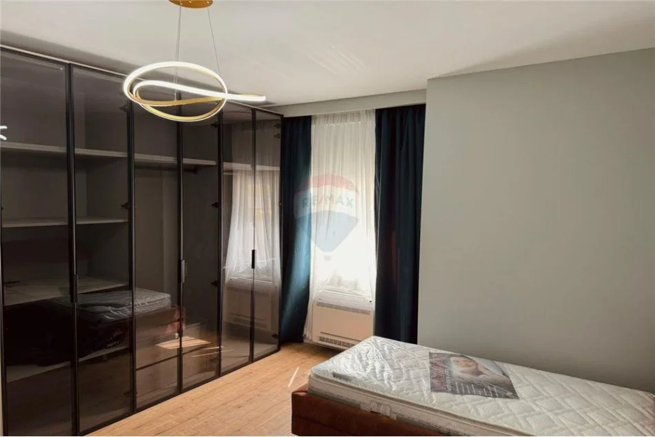 Tirane, jepet me qera apartament Kati 2, 128 m² 1,200 € 