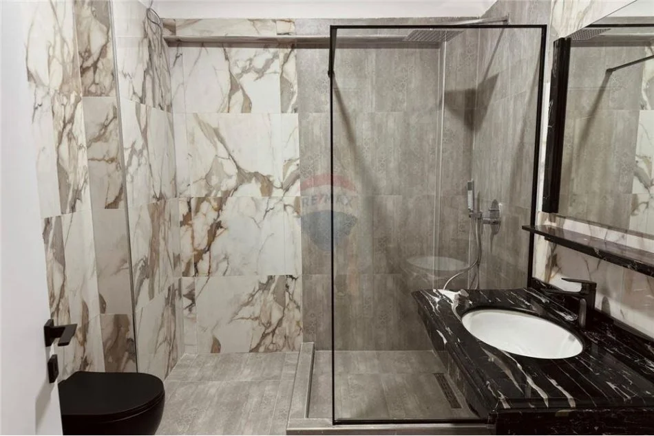 Tirane, jepet me qera apartament Kati 2, 128 m² 1,200 € 