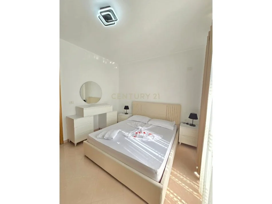 Durres, jepet me qera apartament 2+1+Ballkon Kati 8, 115 m² 650 € (5 Maji)