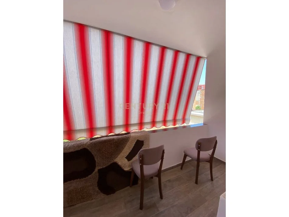 Tirane, jepet me qera apartament 1+1 Kati 3, 65 m² 550 € 