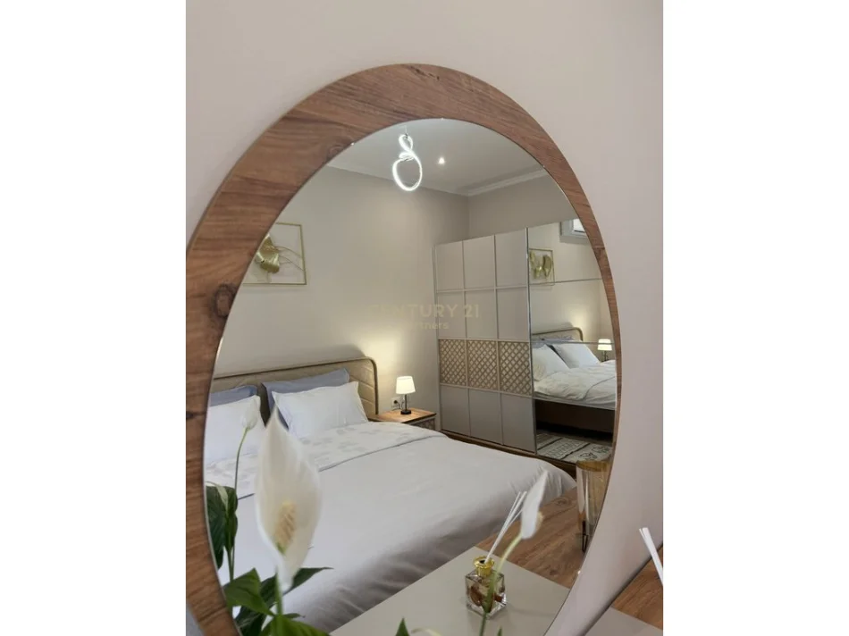 Tirane, jepet me qera apartament 1+1 Kati 4, 68 m² 650 € (Kompleksi Delijorgji)